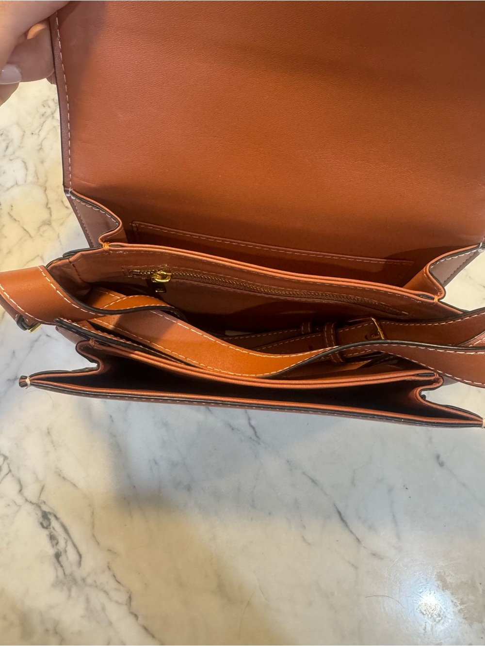Perfect for the 4th! Triumphe bag - Picture 4 of 8
